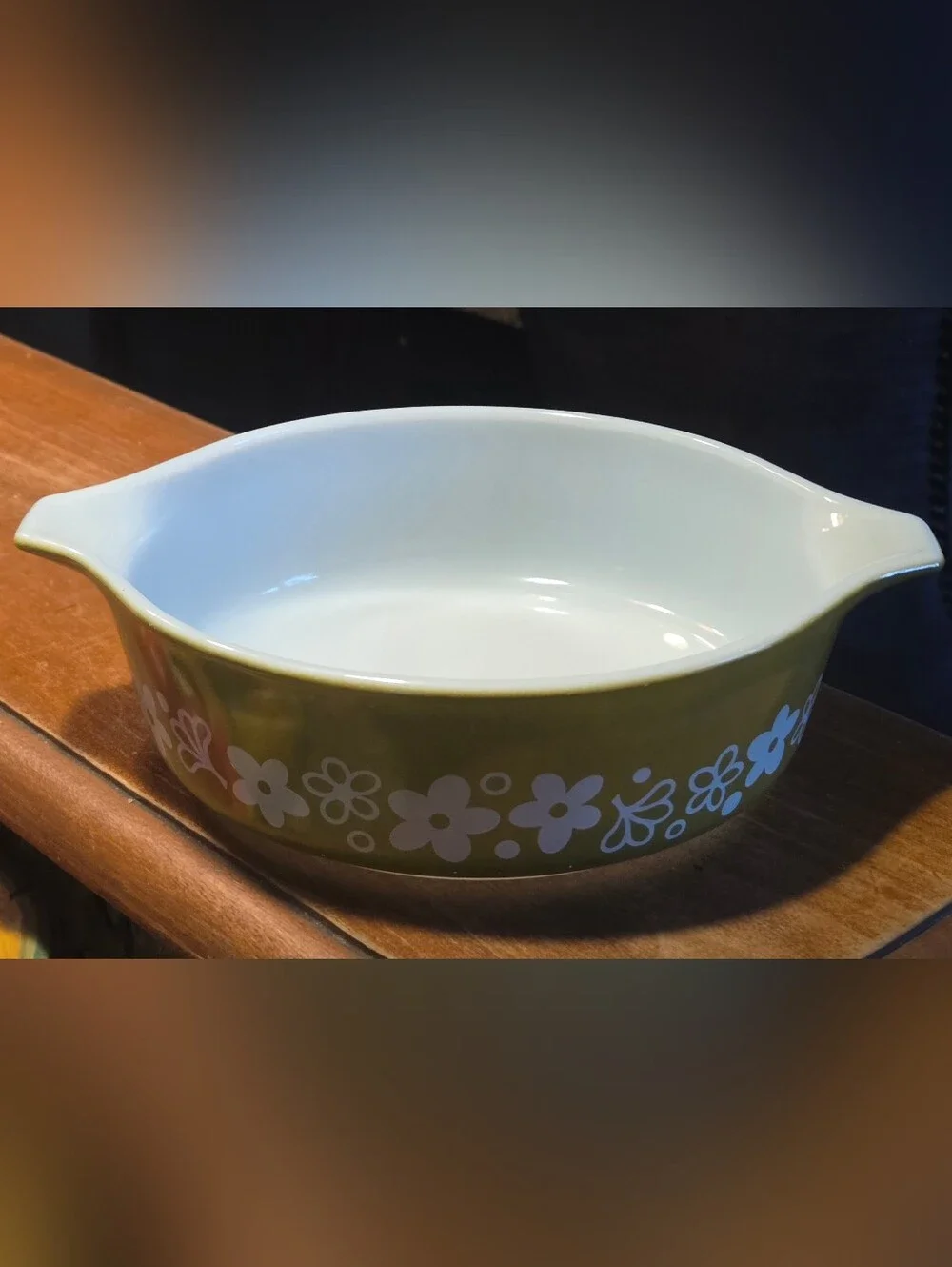 SUPER CUTE Pyrex Spring Blossom Green White Crazy Daisy Casserole 471-B, 1 Pint